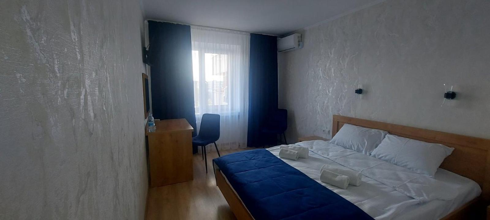 Hotel Tourist Rivne Esterno foto